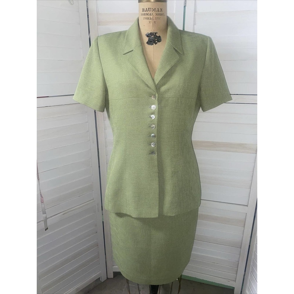 Vintage 80s/90s Dillard’s by Kasper Lime Green 2 Piece Skirt Suit Lined Size 10